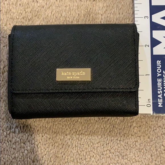 Authentic Kate Spade New York Card/Coin Wallet - Picture 5 of 6